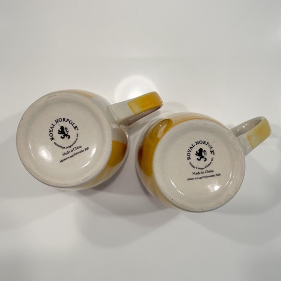 Royal Norfolk Mugs Cups MAMBO 12 OZ Coffee Mugs Multi Color Lot Of 2 - Picture 3 of 5